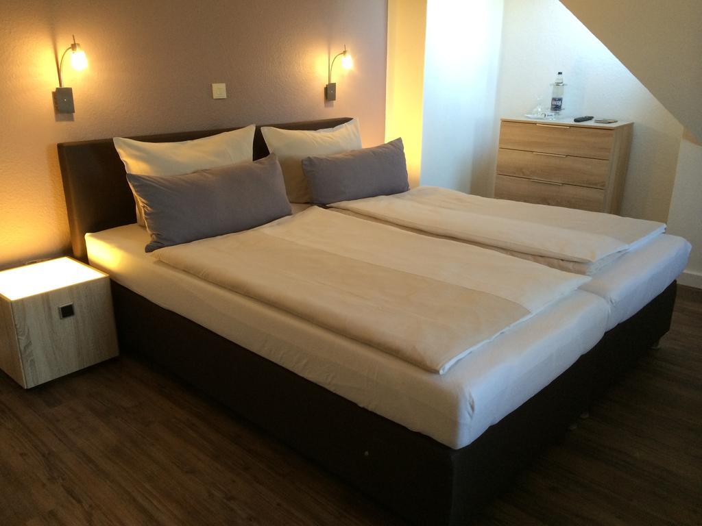 Landhotel Alte Schule - Hotel Garni Schillig Δωμάτιο φωτογραφία